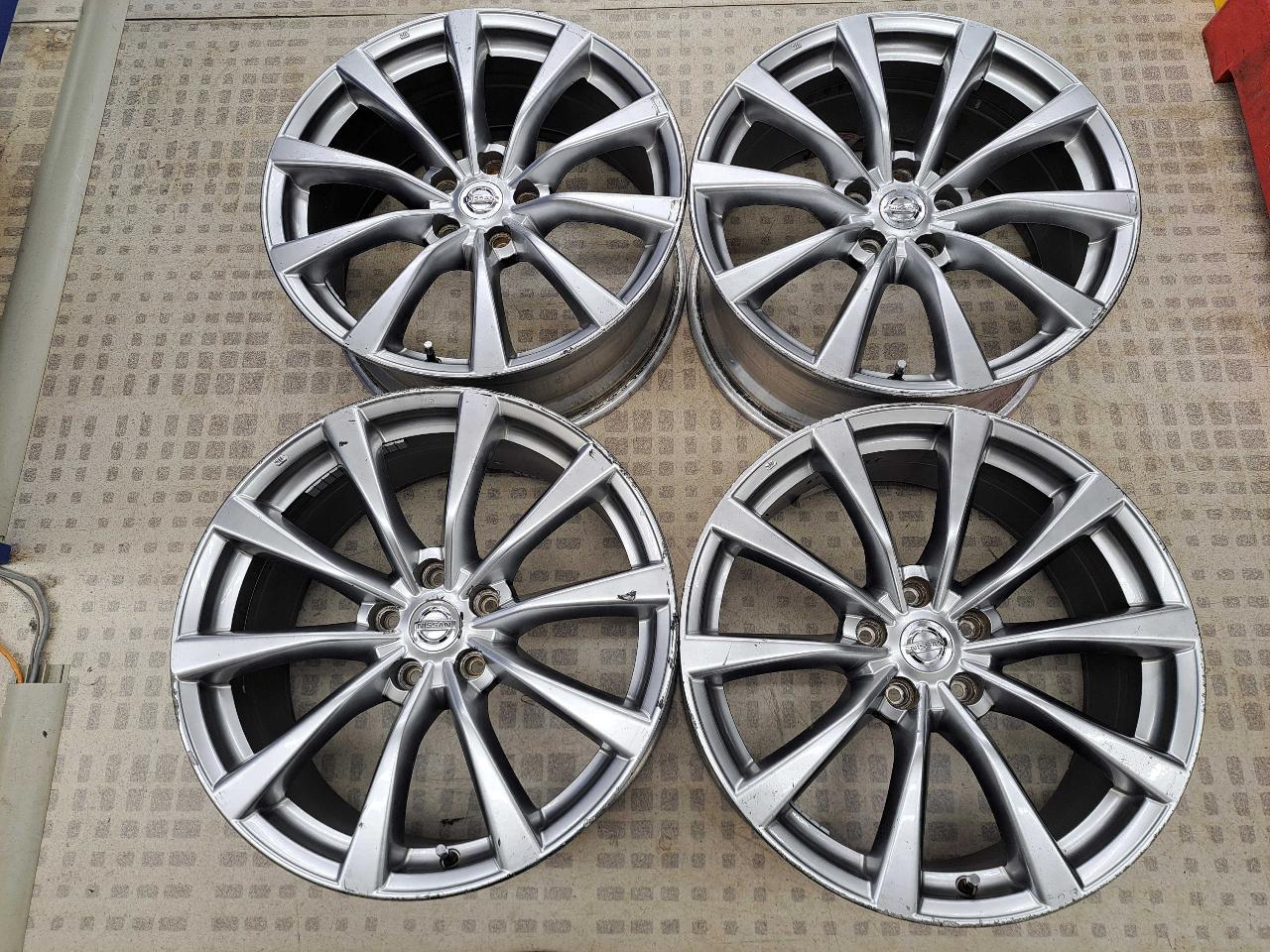NISSAN V36 Skyline coupe original wheel