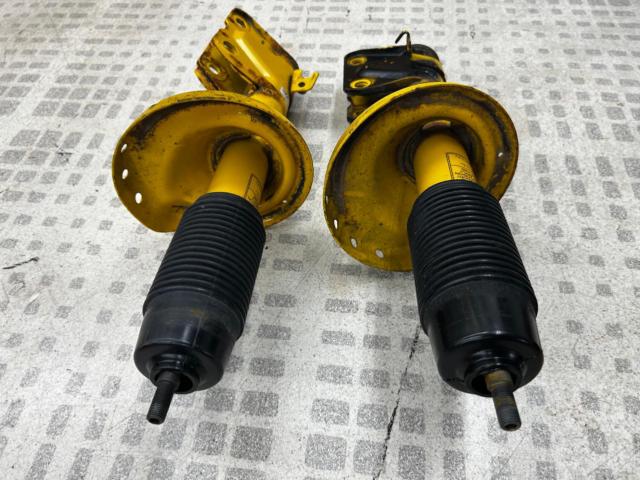 [Levog / VM series] SUBARU
Genuine BILSTEIN shock
Front only