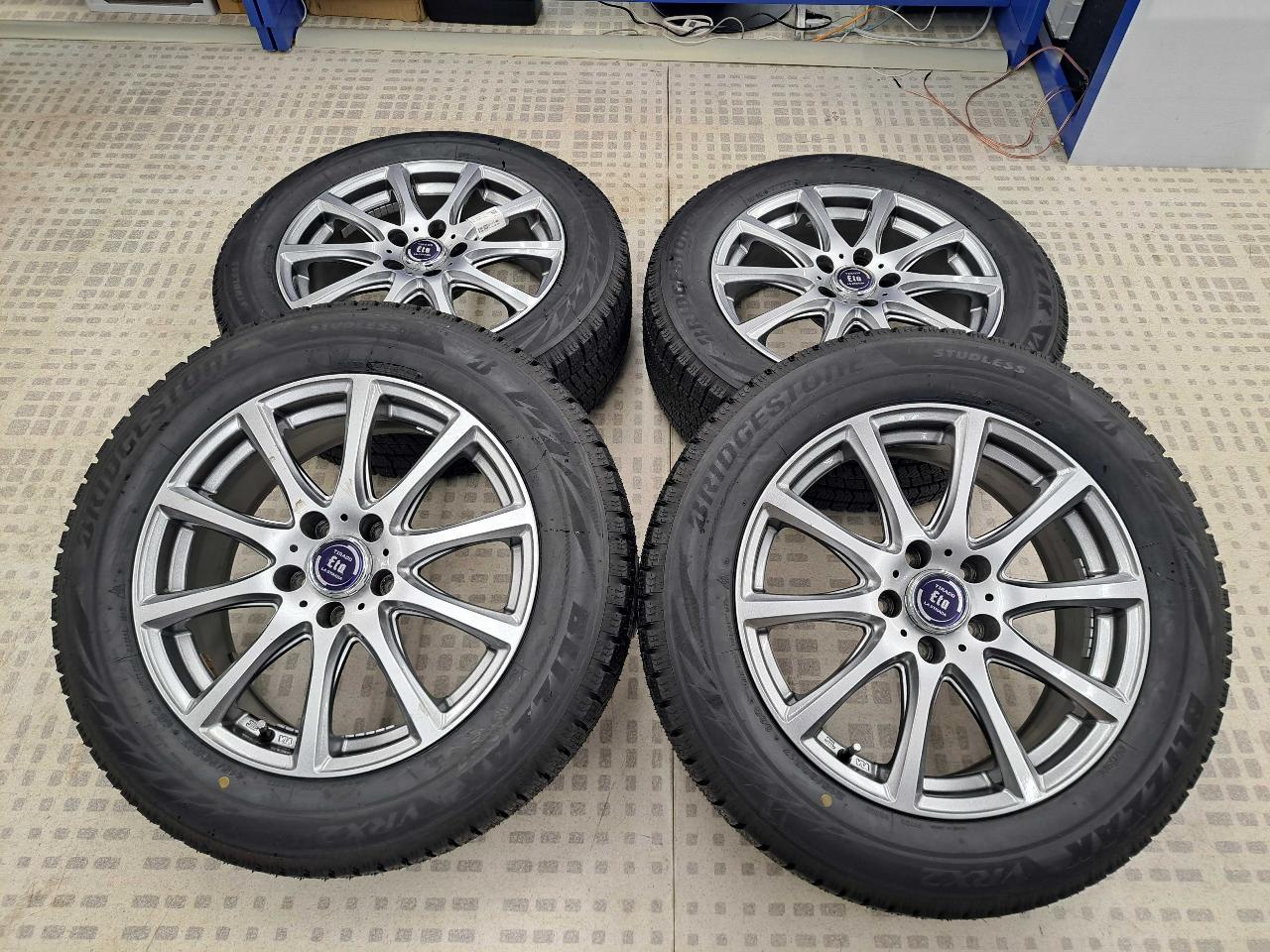 Balanced ABE SHOKAI TIRADO ETA Manufactured for +23 years New BRIDGESTONE BLIZZAK VRX2 215 / 60R17 96Q