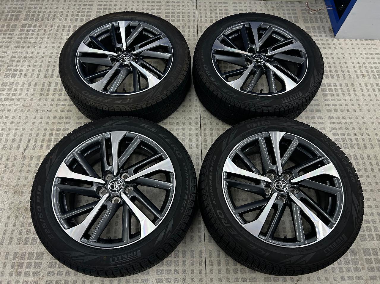Toyota original TOYOTA Corolla Cross early model Z grade genuine wheels + PIRELLI PIRELLI ICE ZERO ASIMMETRICO 225 / 50R18