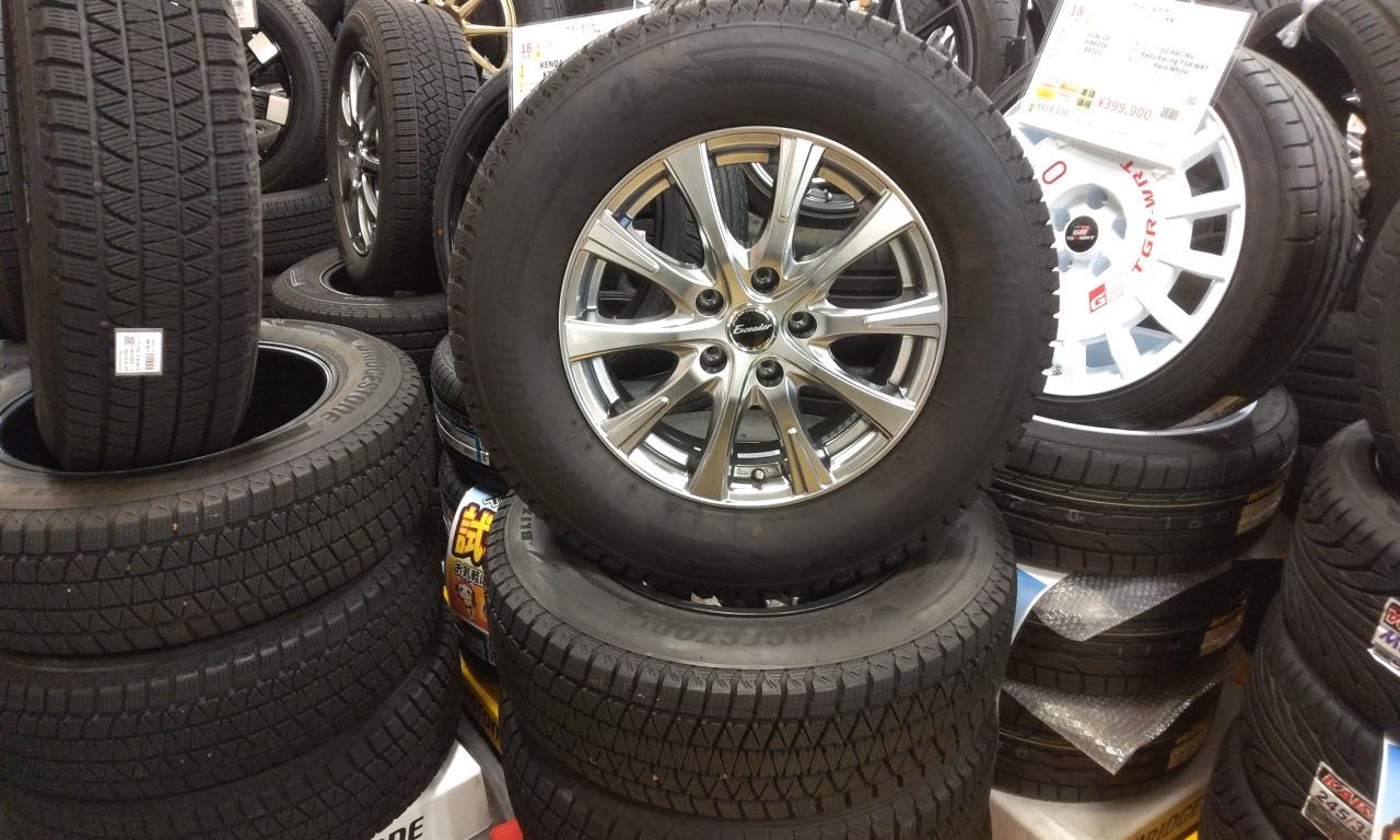 HOT STUFF Exceeder E02 + BRIDGESTONE BLIZZAK DM-V3