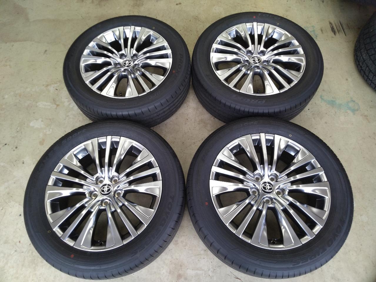 Toyota genuine 80 Series Harrier Z Grade Genuine Wheels + TOYO PROXES SPORT