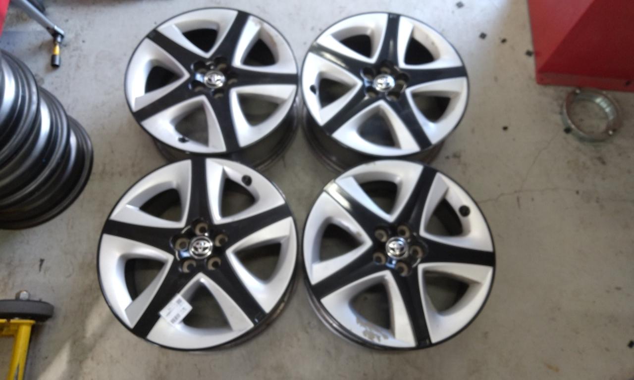 Toyota 50 series Prius late original wheel