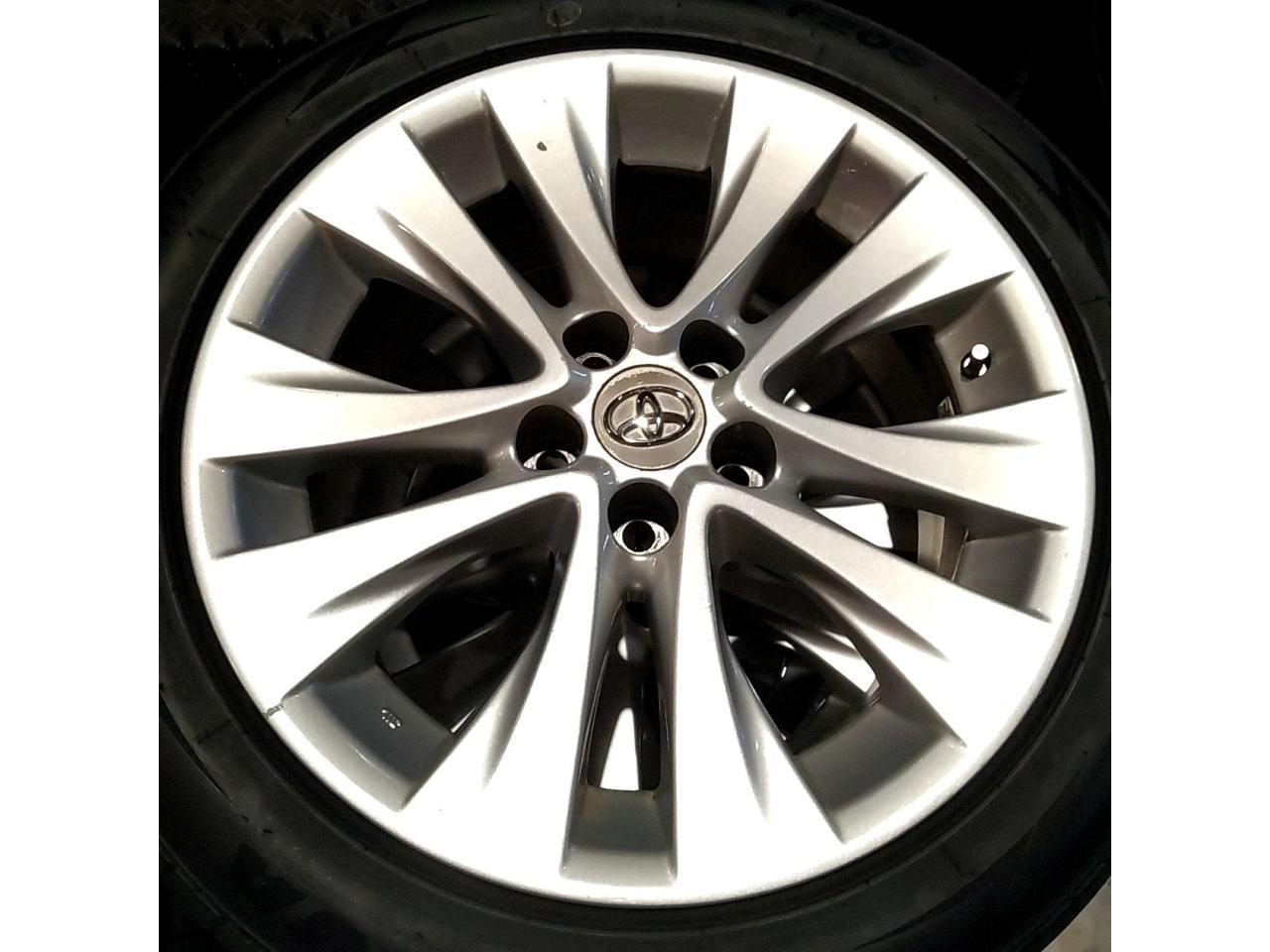 TOYOTA Alphard 20-based original aluminum wheel