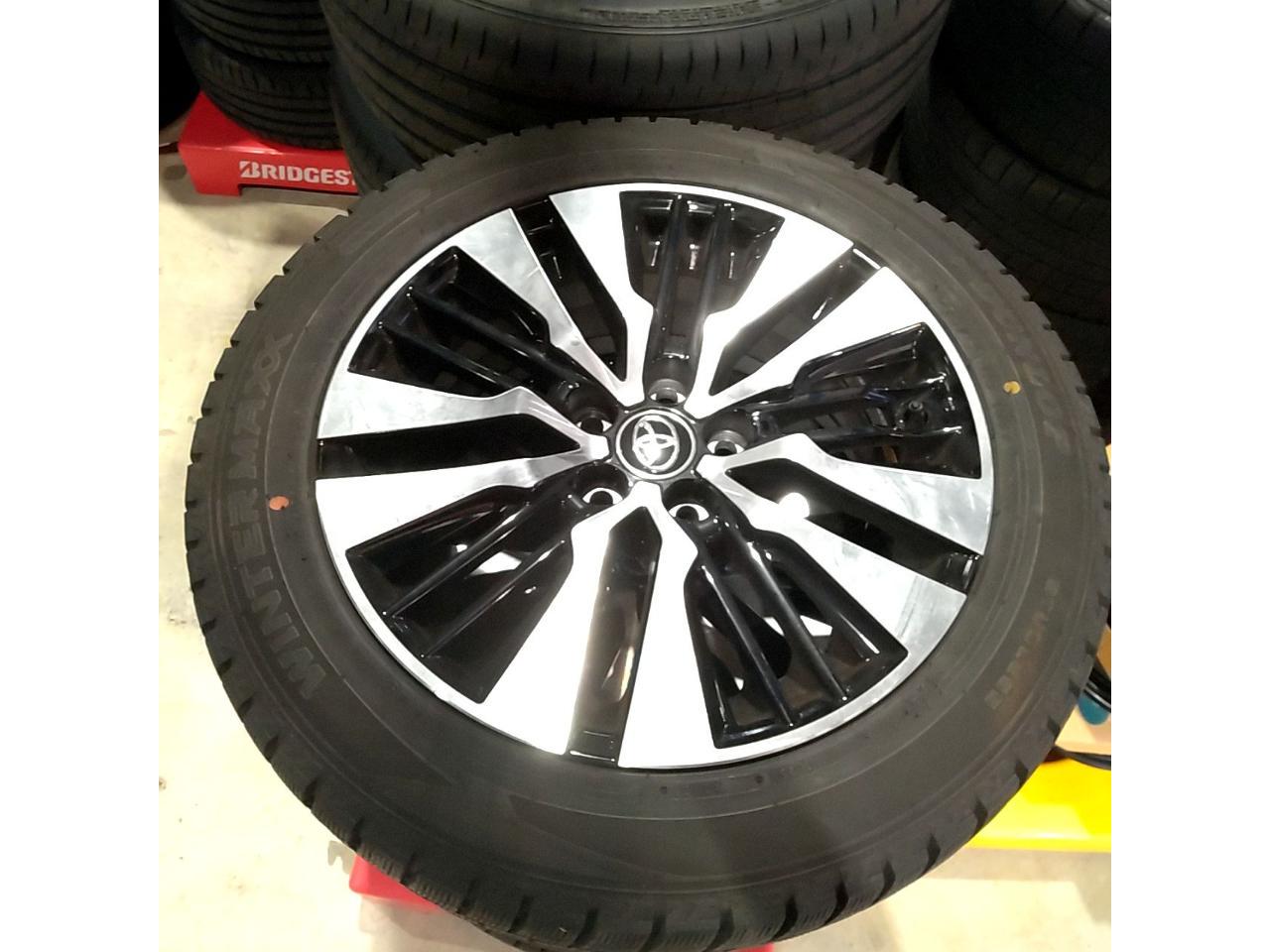 TOYOTA 30 series Alphard / Vellfire late genuine Cutting bright wheel + DUNLOP WINTERMAXX WM02