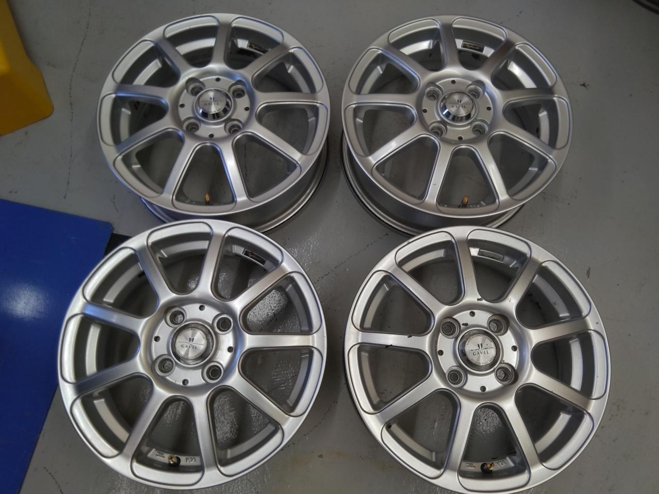 GAVIL 9-spoke wheels