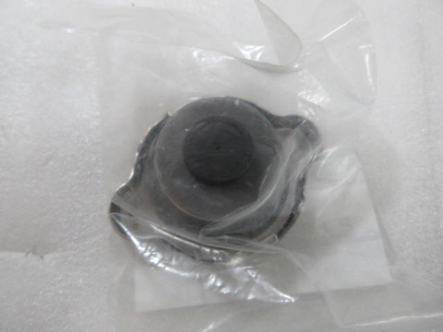 NISSAN
Genuine radiator cap (Z10806)