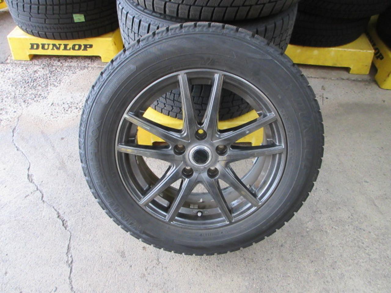 Unknown Manufacturer Twin 5-spoke wheel + DUNLOP WINTERMAXX WM02