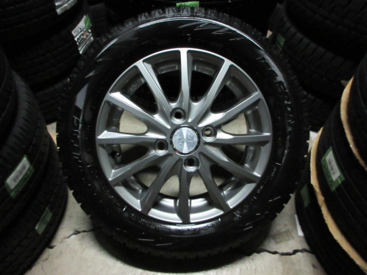 AUTOBACS SEVEN LEBEN BL1 + Yellow Hat ice FRONTAGE