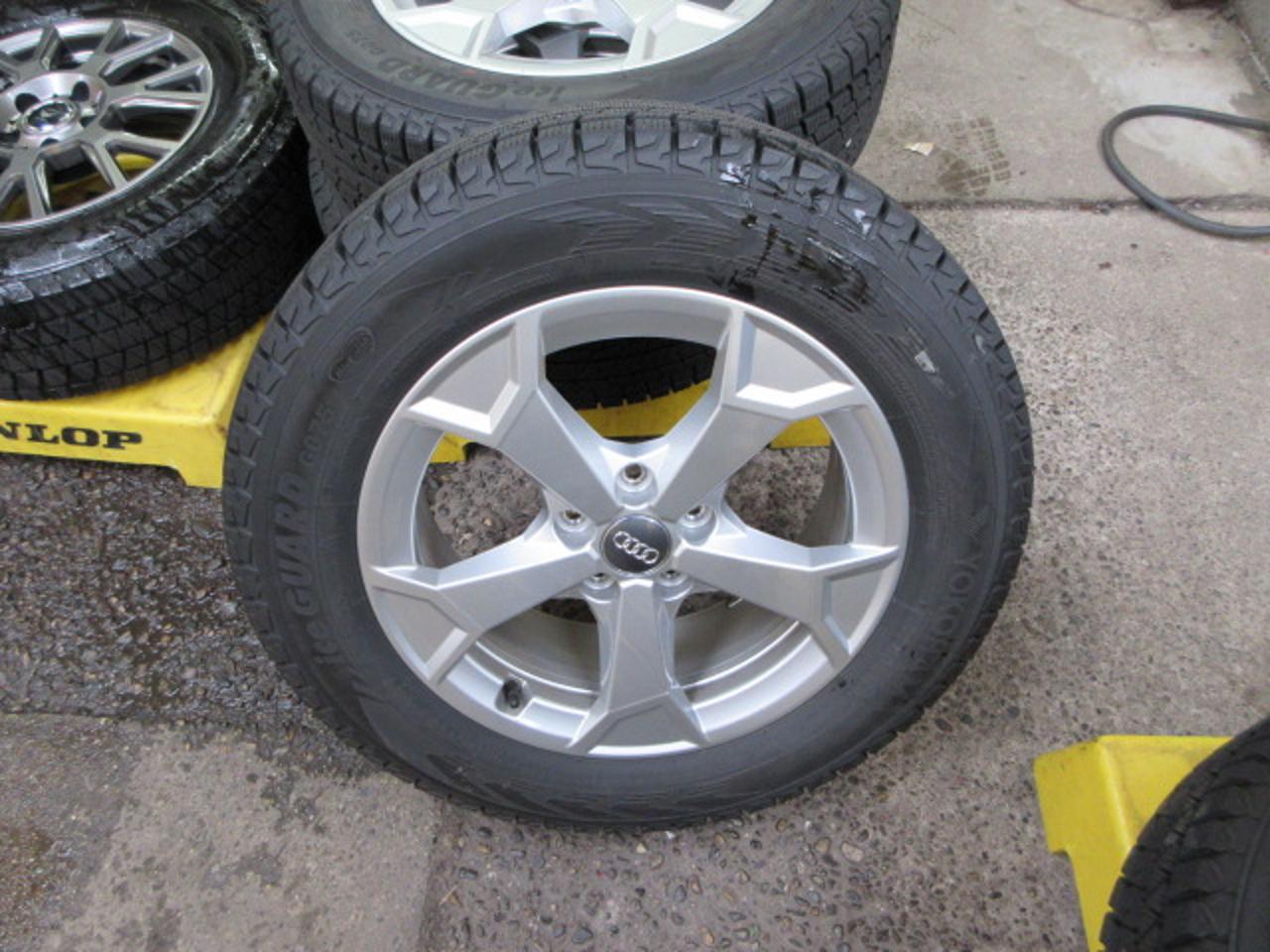 Audi Q3 original wheel + YOKOHAMA iceGUARD G075