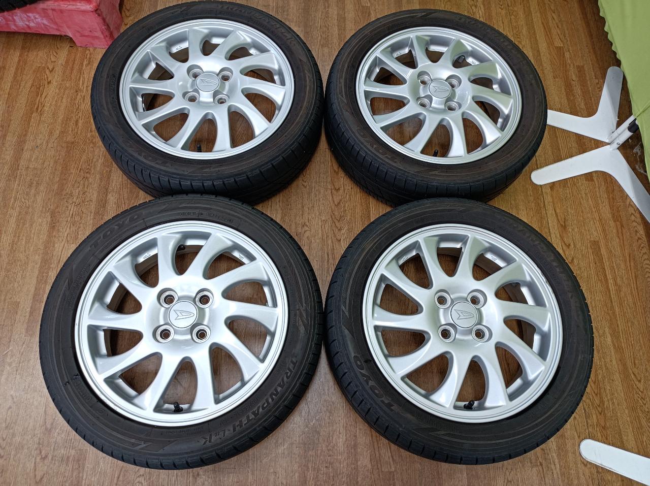 Daihatsu Aluminum wheels + TOYO TRANPAH LuK 75V