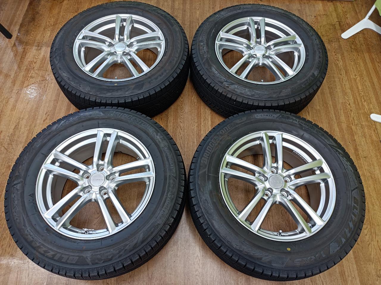 BRIDGESTONE BALMINUM S5 + BRIDGESTONE BLIZZAK VRX3 102Q