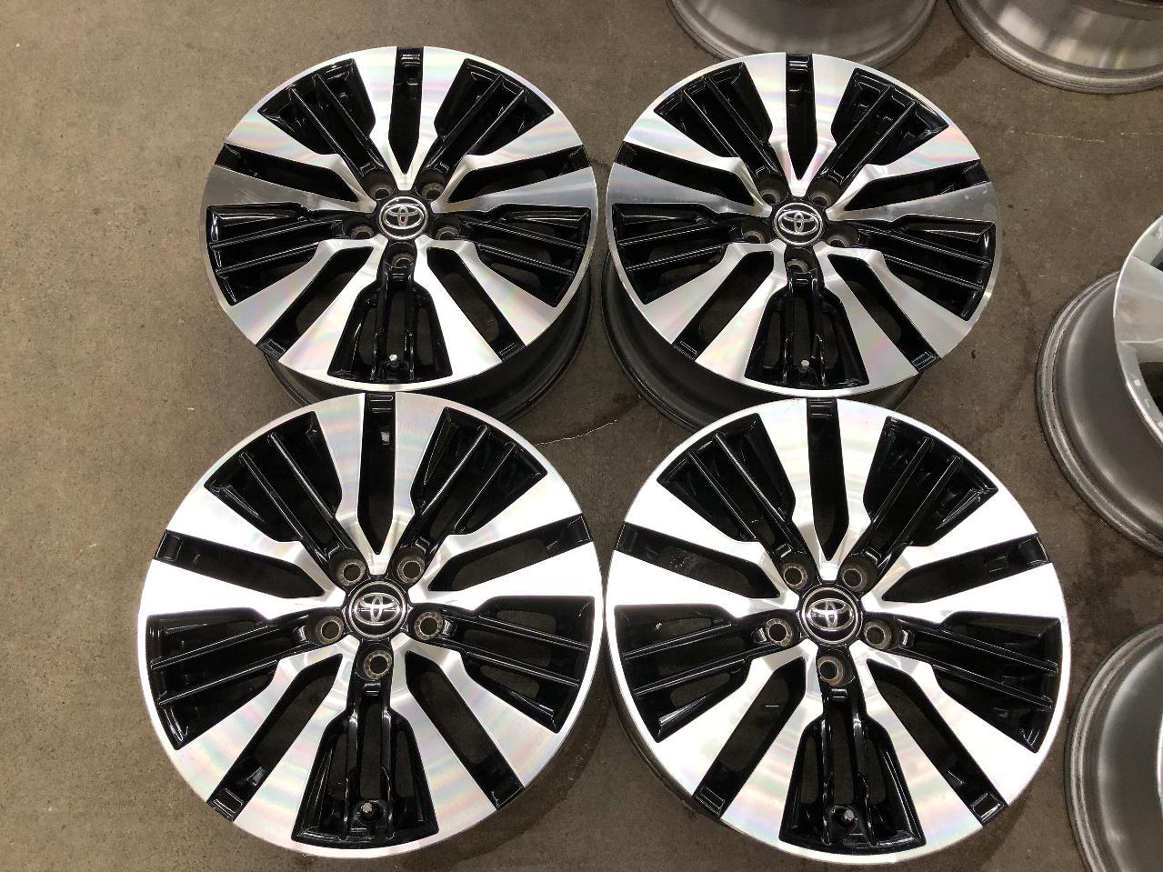 Toyota 30 series Alphard / Vellfire Late version Genuine Cutting bright Wheel