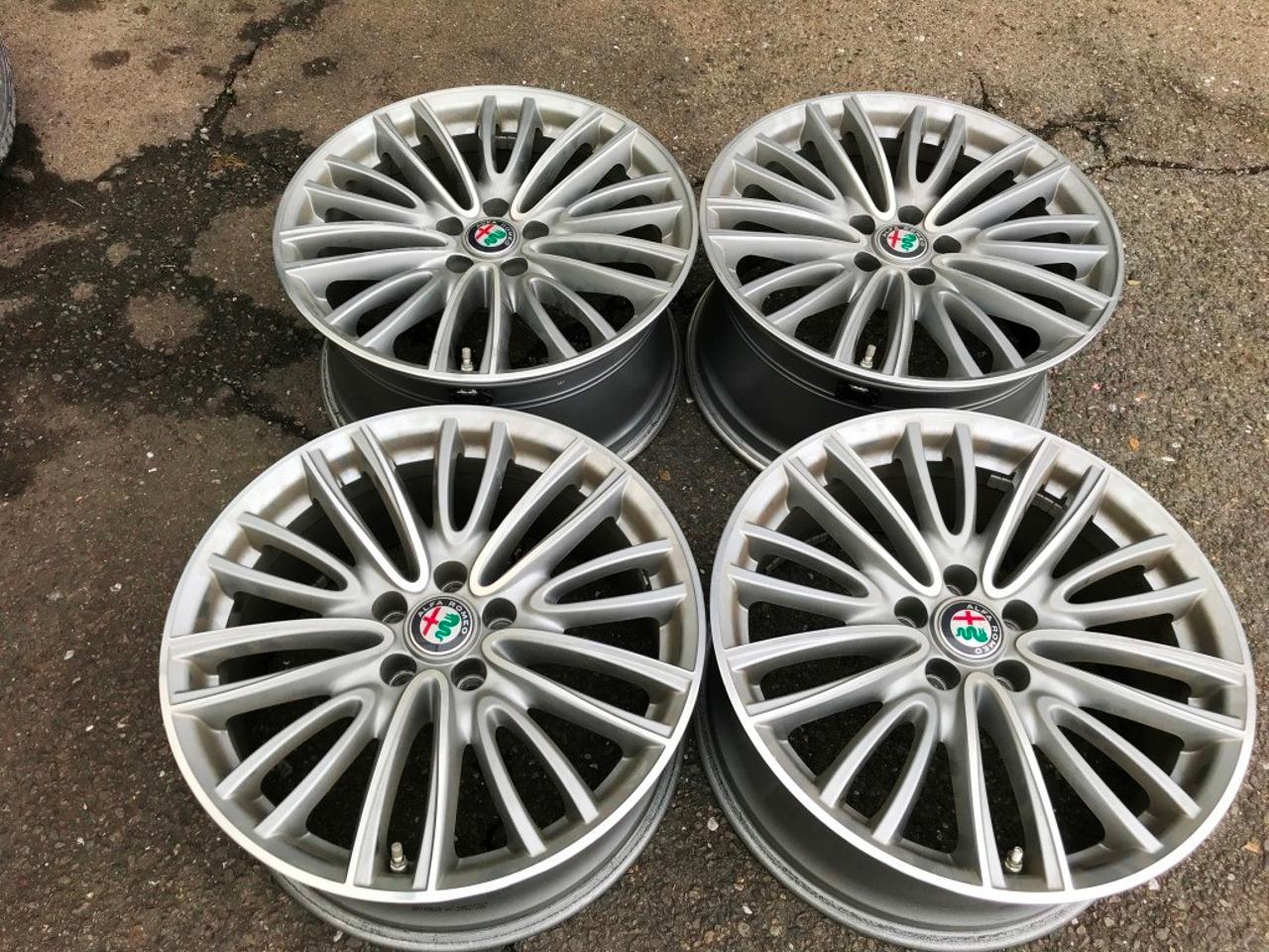 Alfa Romeo Julia original wheel 4/4