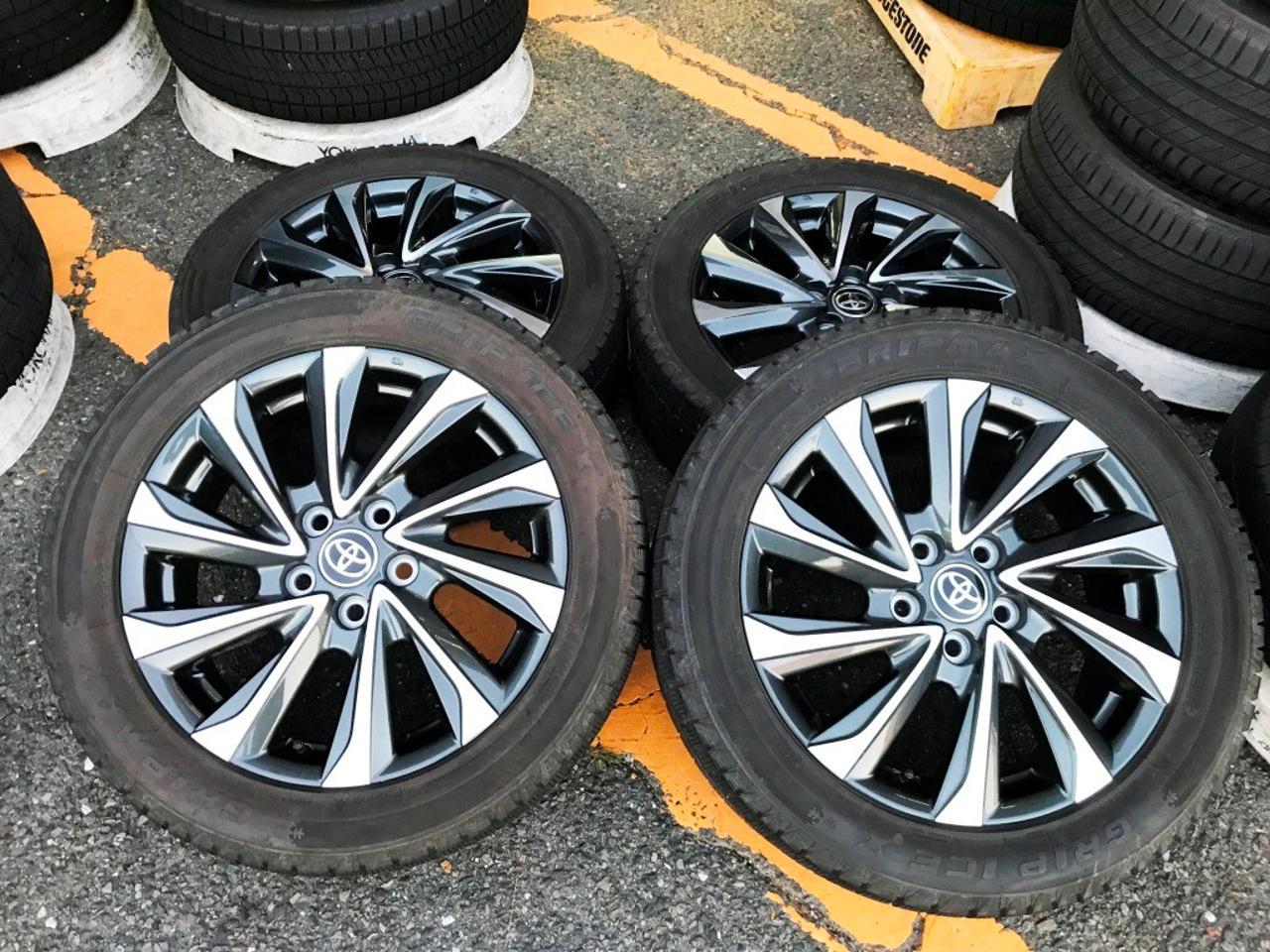 TOYOTA 90 Series Noah/Voxy Z grade Genuine twin 5-spoke + GRIPMAX GRIP ICE 205 / 55R17 4/4