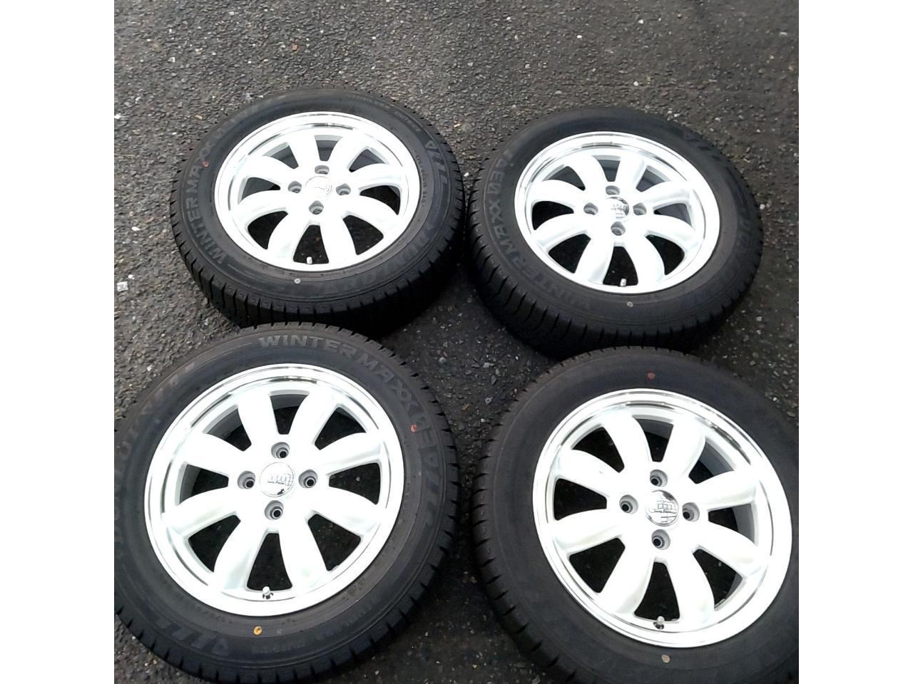 HOT STUFF LaLa Palm CUP 8-spoke + DUNLOP WINTERMAXX WM03 175 / 65R15