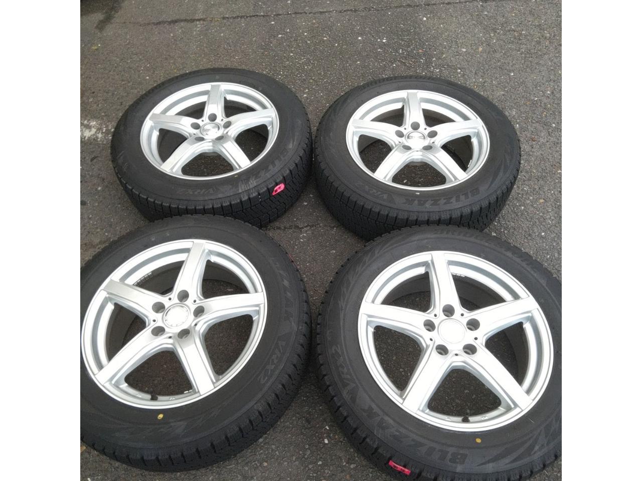 DUNLOP VIOLENTO 5-spoke + BRIDGESTONE BLIZZAK VRX2 215 / 60R17