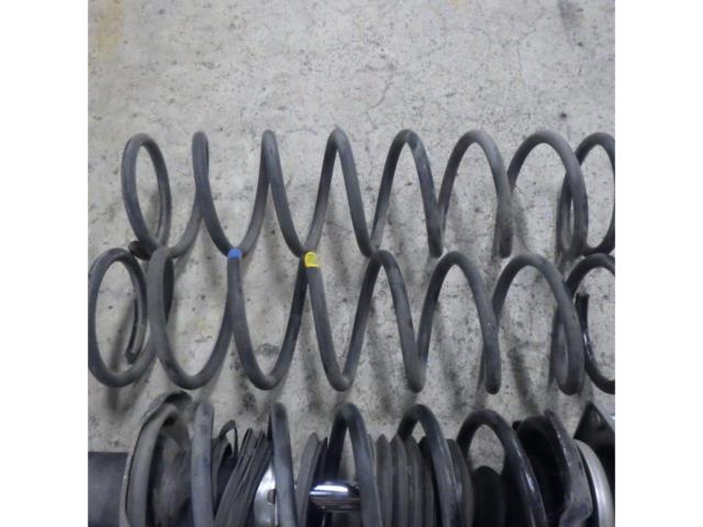 Genuine Daihatsu parts
Suspension kit
Mira / L275S