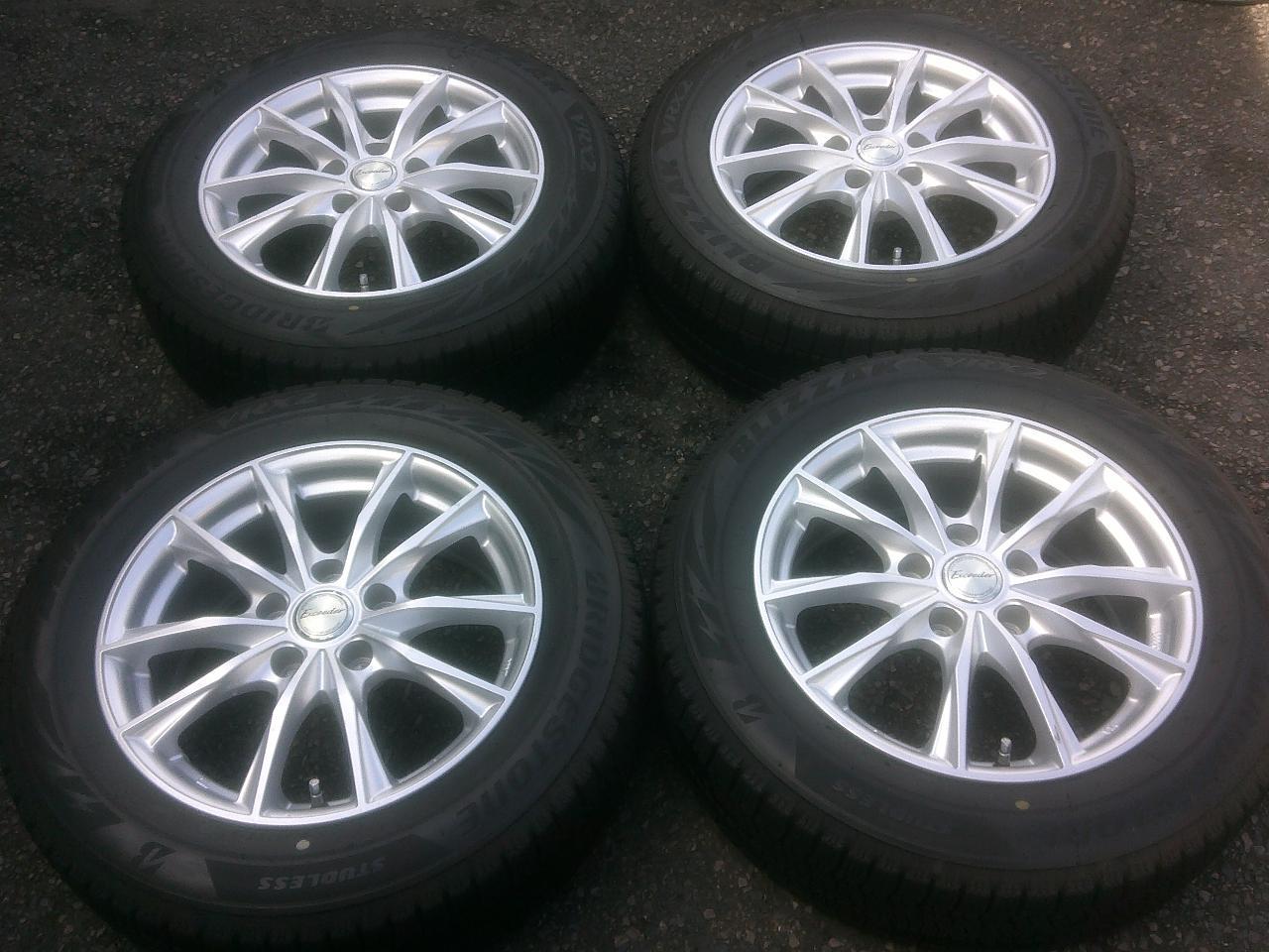 HOT STUFF Exceeder E06 + BRIDGESTONE BLIZZAK VRX2 205 / 60-16 Z10200