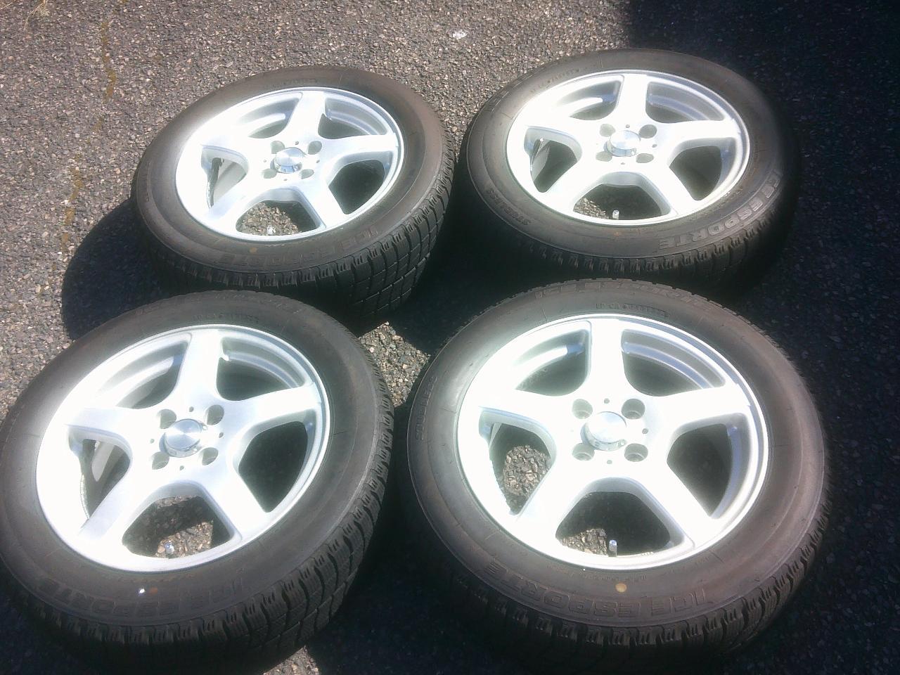 YOKOHAMA STANDARD WHEEL GRASS SR + AUTOBACS ICE ESPORTE 185 / 60-15 Z10375