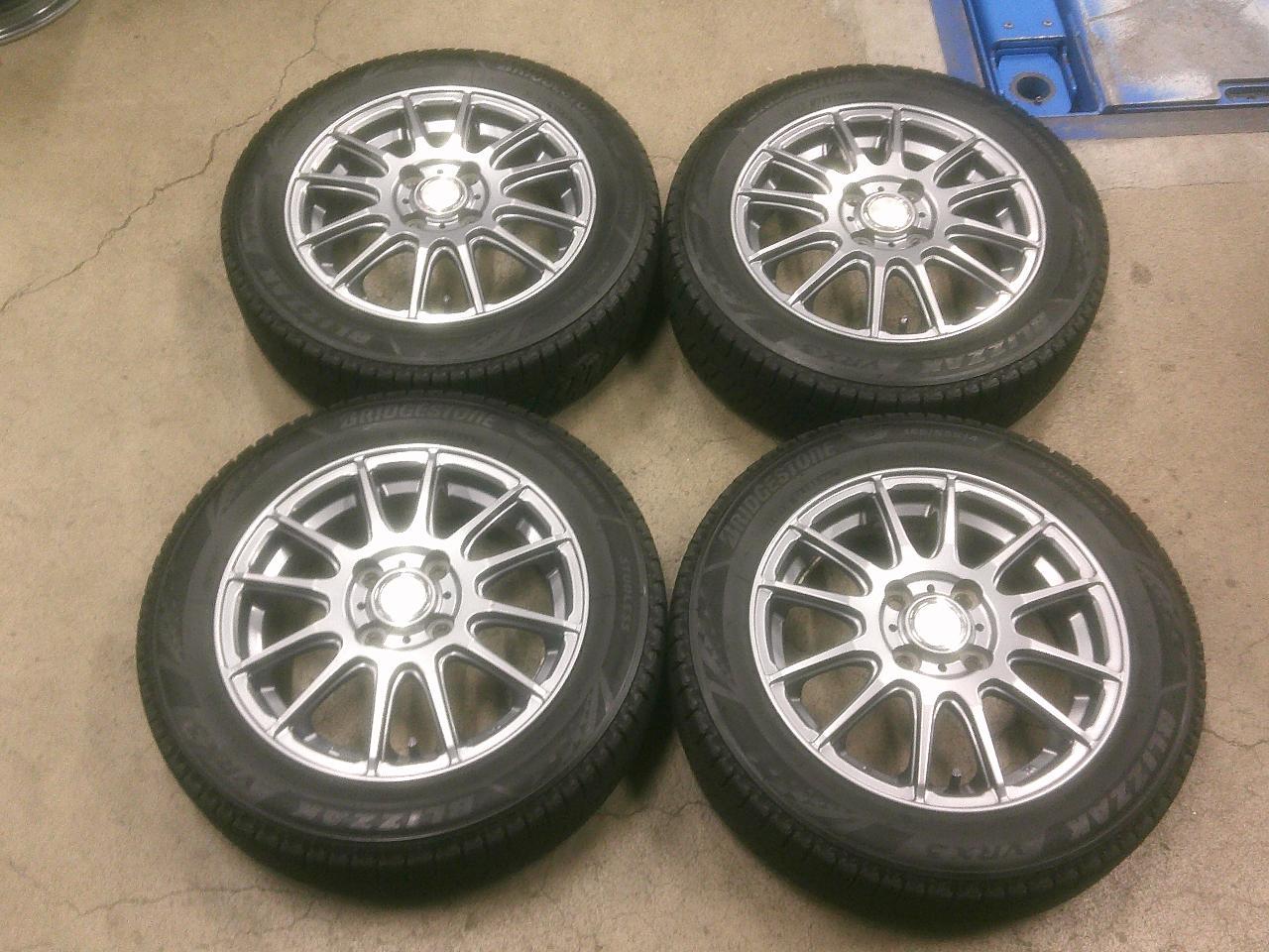 YOKOHAMA GRASS + BRIDGESTONE BLIZZAK VRX3 155 / 65-14 4 pieces set Z10261