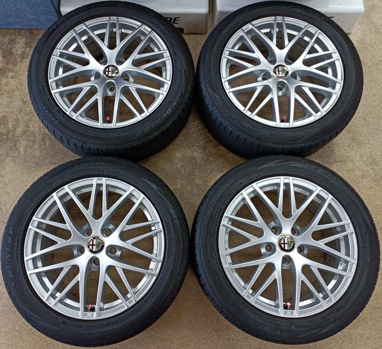 ALFA ROMEO Alpha 159 Genuine + DUNLOP LE MANSⅤ 98V XL