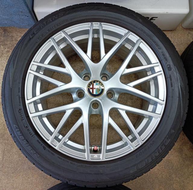 ALFA
ROMEO
Alpha 159
Genuine
+
DUNLOP
LE
MANSⅤ
98V
XL