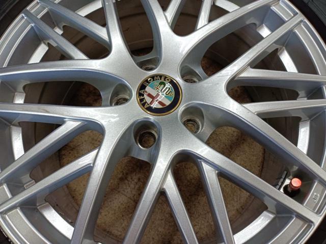 ALFA
ROMEO
Alpha 159
Genuine
+
DUNLOP
LE
MANSⅤ
98V
XL