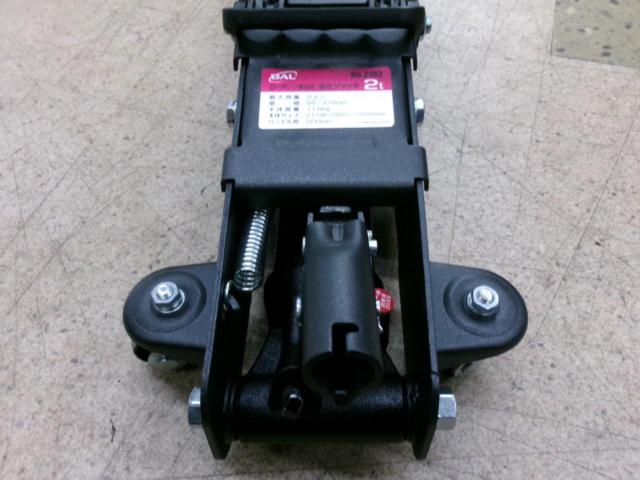 BAL
2t floor jack
