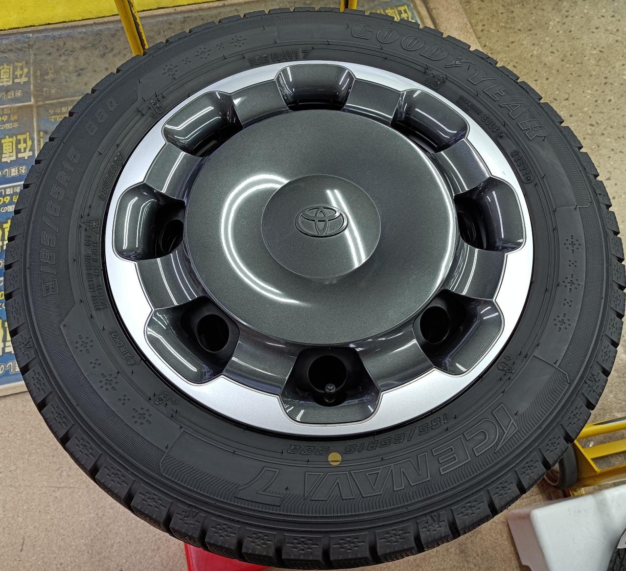 TOYOTA Genuine 10 system Sienta Z grade Steel Wheel + GOODYEAR ICE NAVI 7 88Q