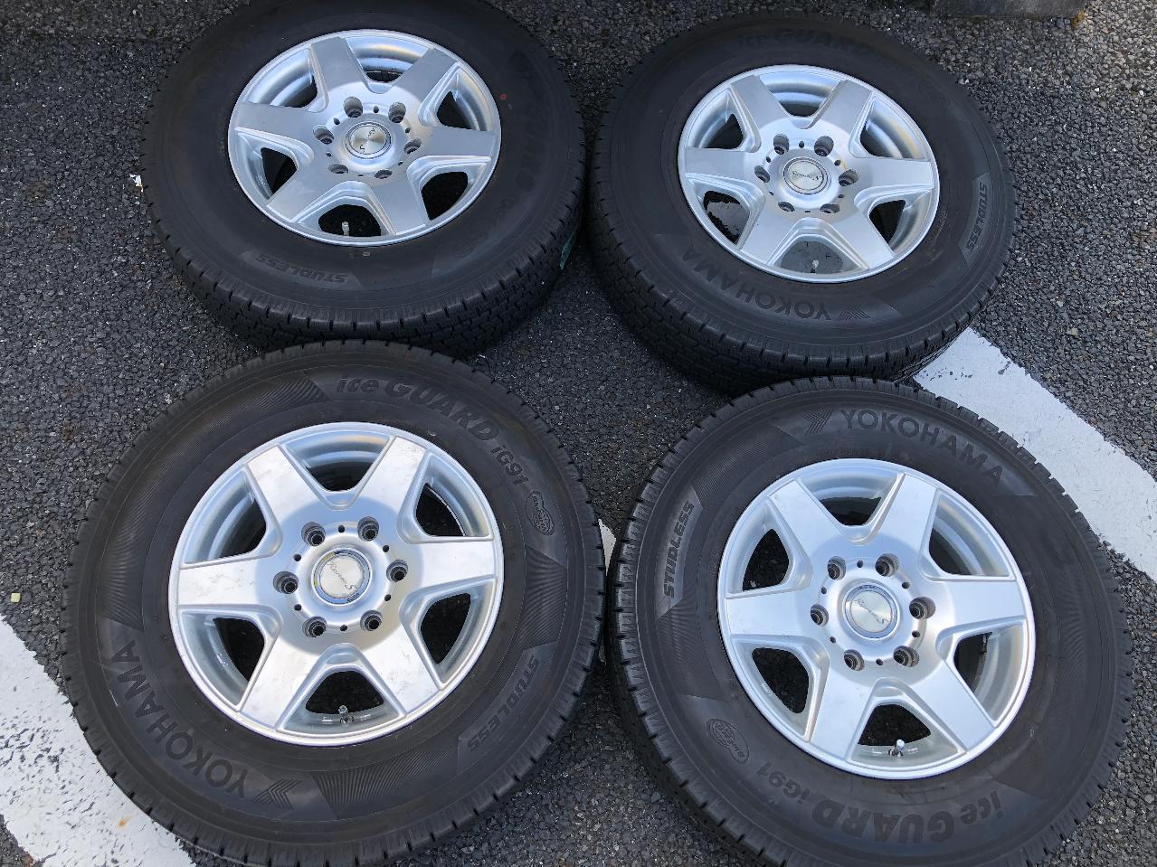 No Brand 6-spoke wheel + YOKOHAMA ice GUARD iG91