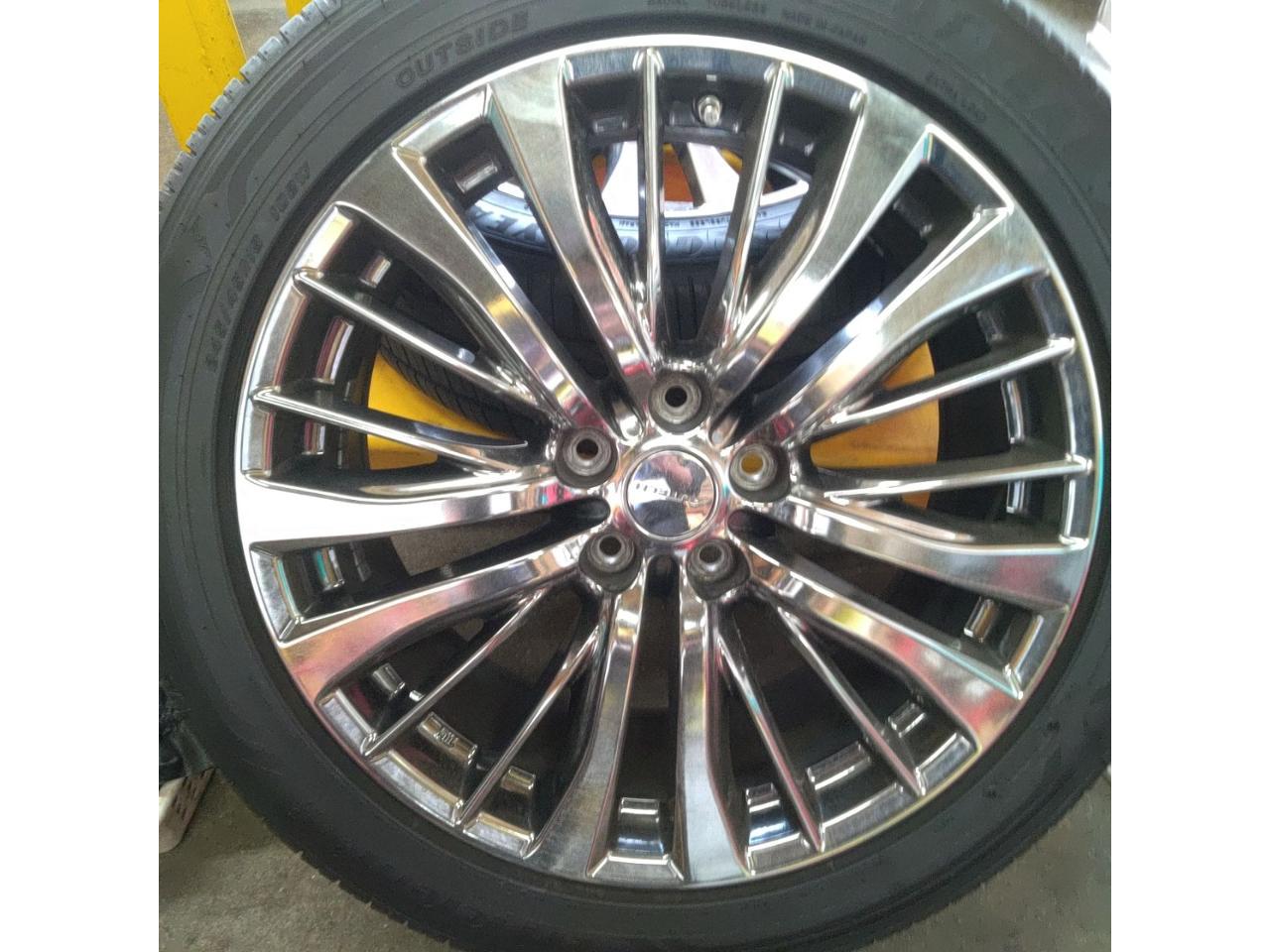 Nissan genuine E52 Elgrand AUTECH genuine optional wheels + GOODYEAR Efficient Grip Comfort