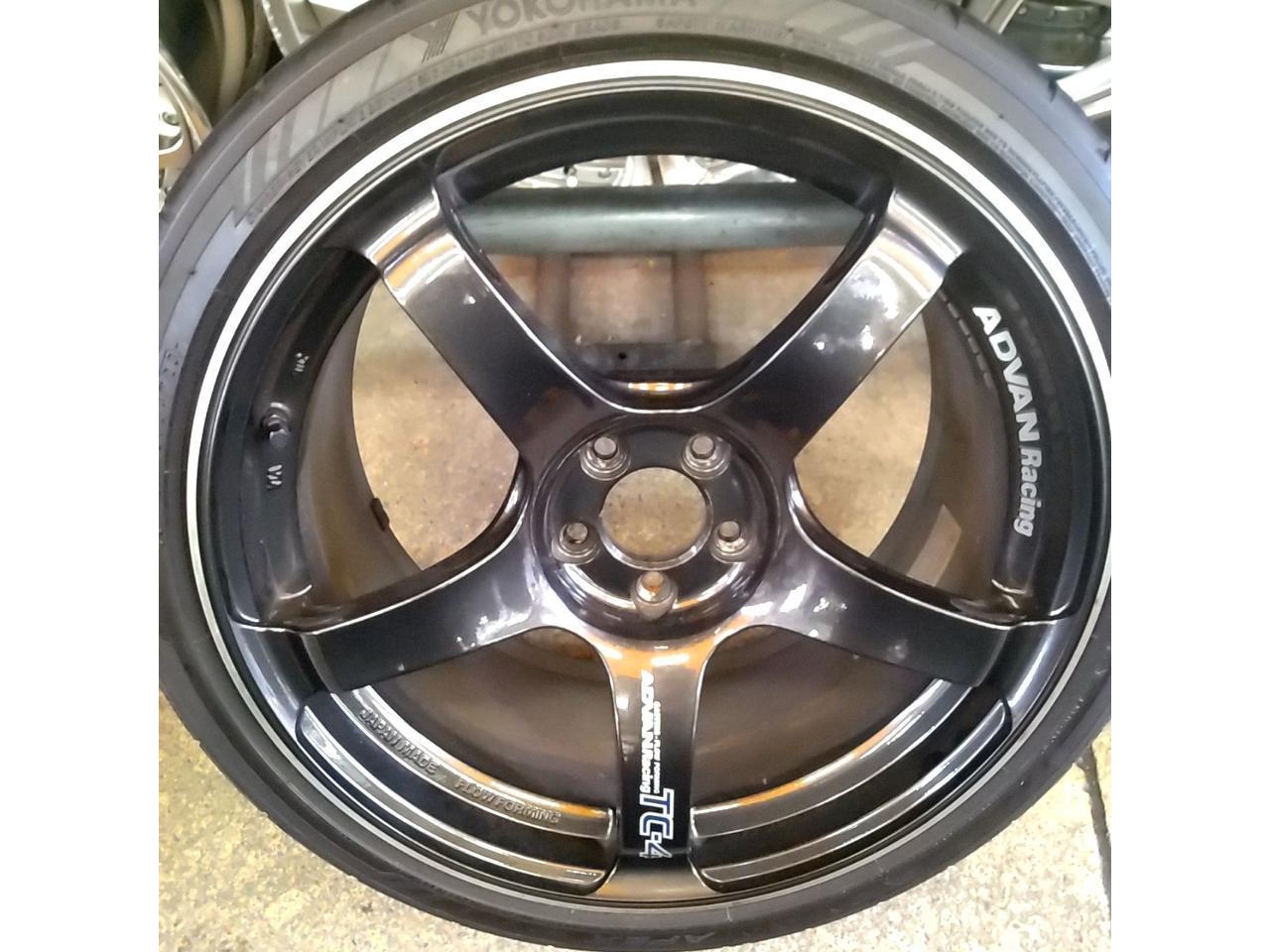 YOKOHAMA ADVAN Racing TC-4 + YOKOHAMA ADVAN APEX V601