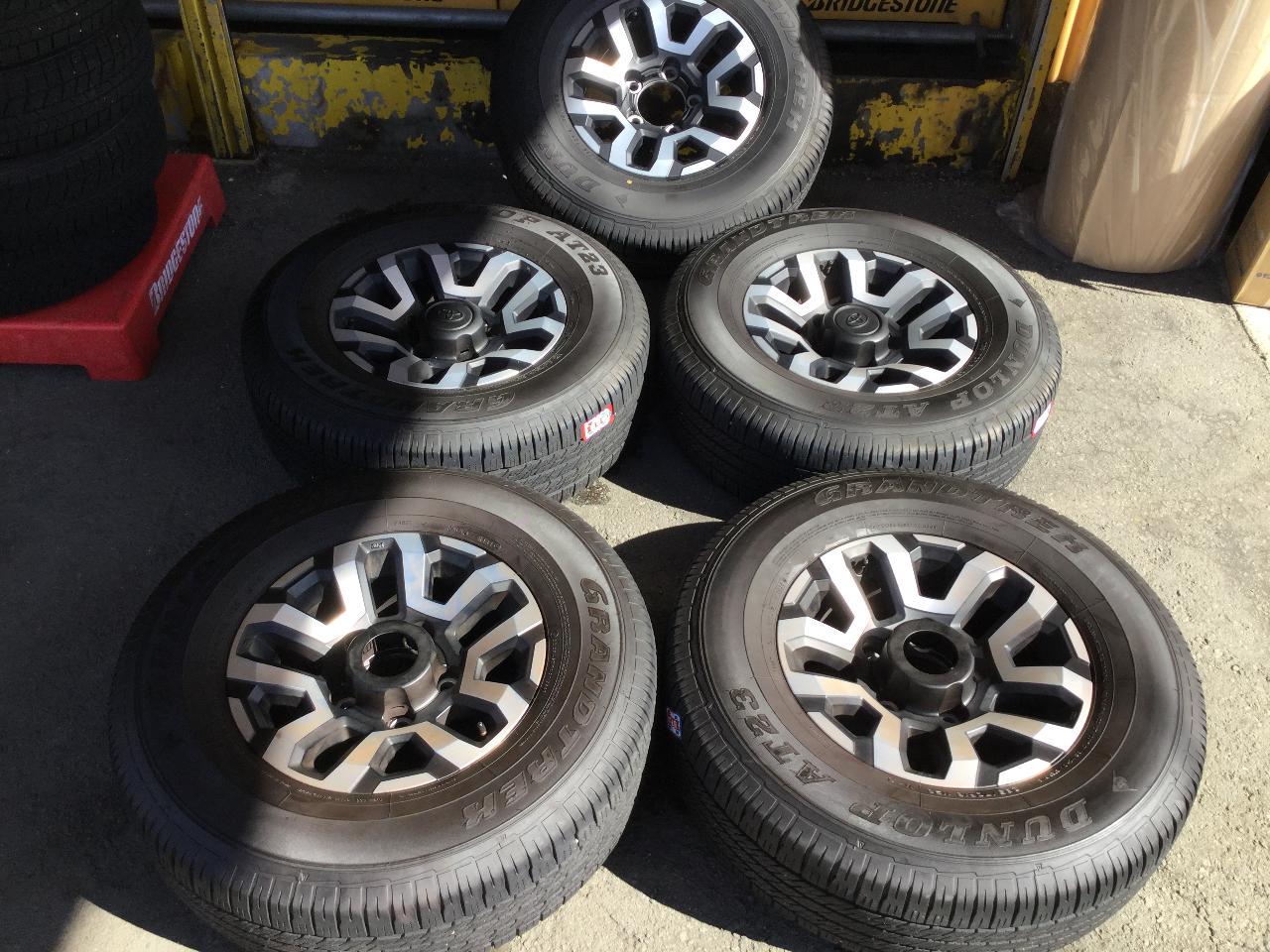 Toyota original Toyota original Land Cruiser / 70 system Original wheel + + DUNLOP GRANDTREK AT23