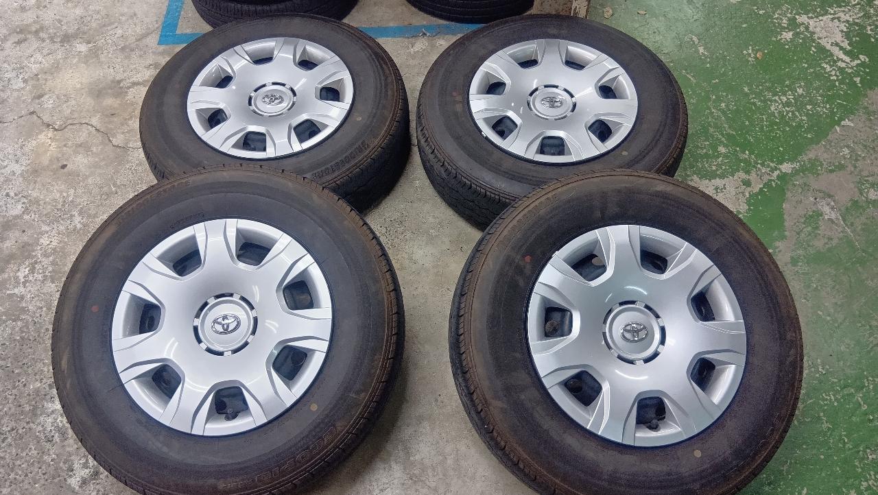 Genuine Toyota TOYOTA Toyota Hiace 200 Series Genuine Steel Wheels + Bridgestone EcoPia RD613