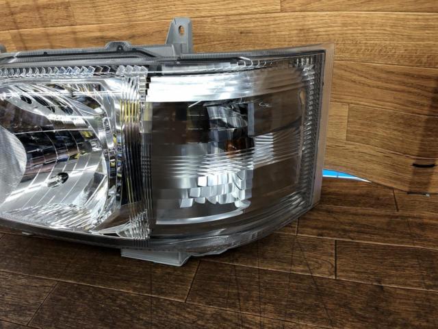 【トヨタ純正】ハロゲンヘッドライト【ハイエース 200系 4型～8型】