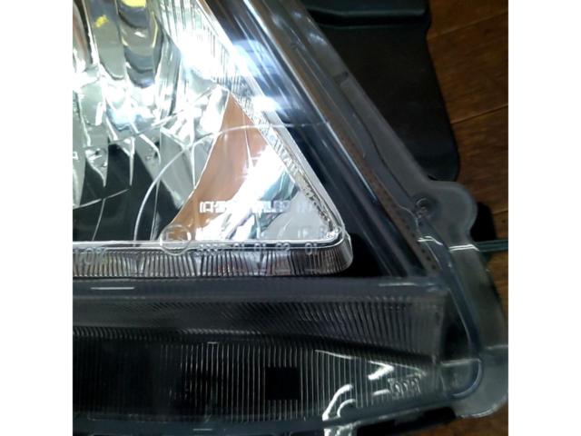 Genuine Nissan NV350 parts
Genuine parts for the early model Caravan (E26 type)
Halogen headlights
Right and left