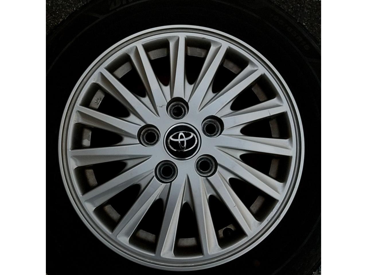 Toyota genuine 80 Series Noah / Voxy / Esquire Genuine Wheel