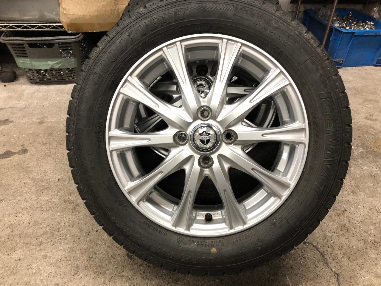 weds JOKER SHOTT + GOODYEAR ICE NAVI 7