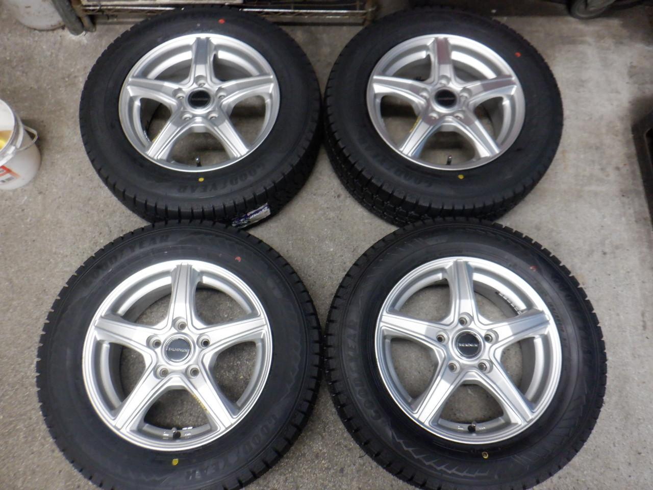 Balanced and adjusted BRIDGESTONE BALMINUM VR5 + GOODYEAR ICE NAVI Eight