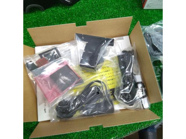 YUPITERU SUPER CAT LS720