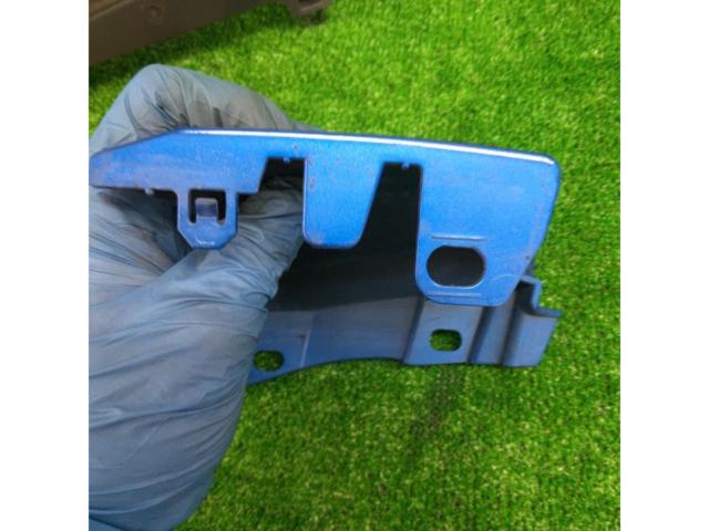スバル インプレッサ純正フロントバンパー用サイドパネル
