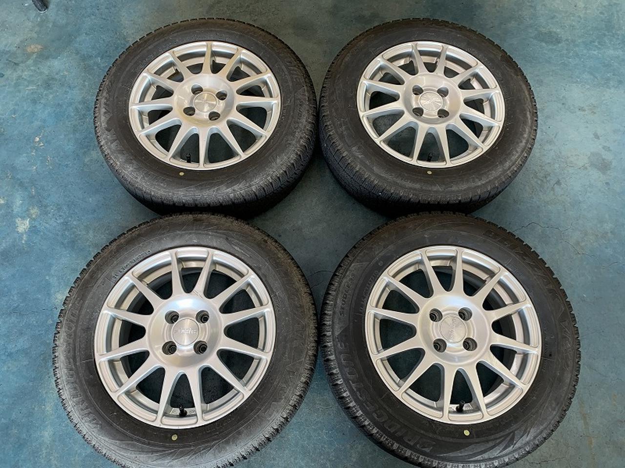 YellowHat Spoke aluminum + BRIDGESTONE BLIZZAK VRX2 185 / 65R15 Made in 21 Four