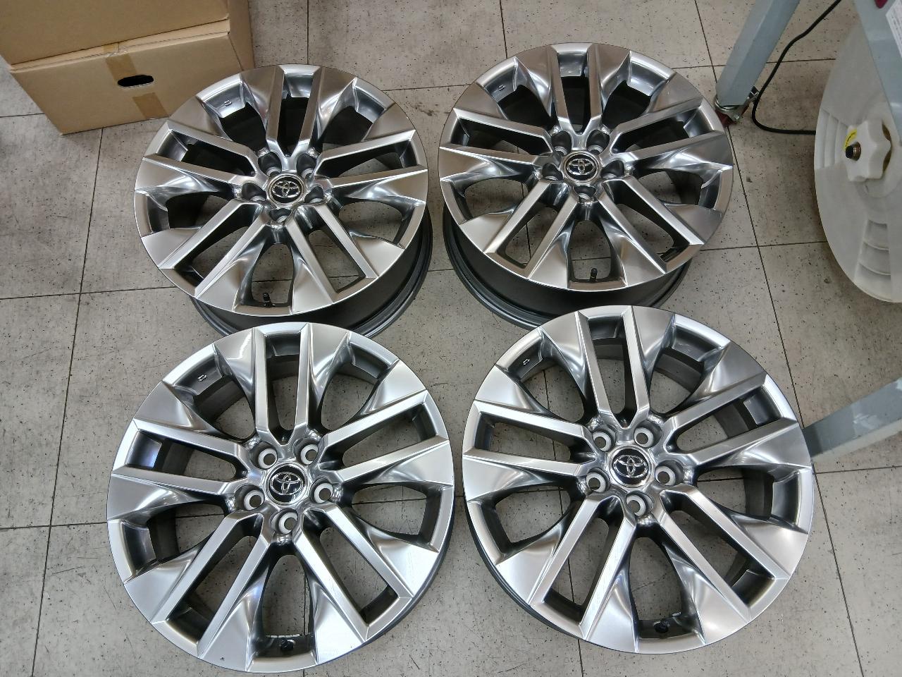 Toyota genuine RAV4 GZ package Pure aluminum