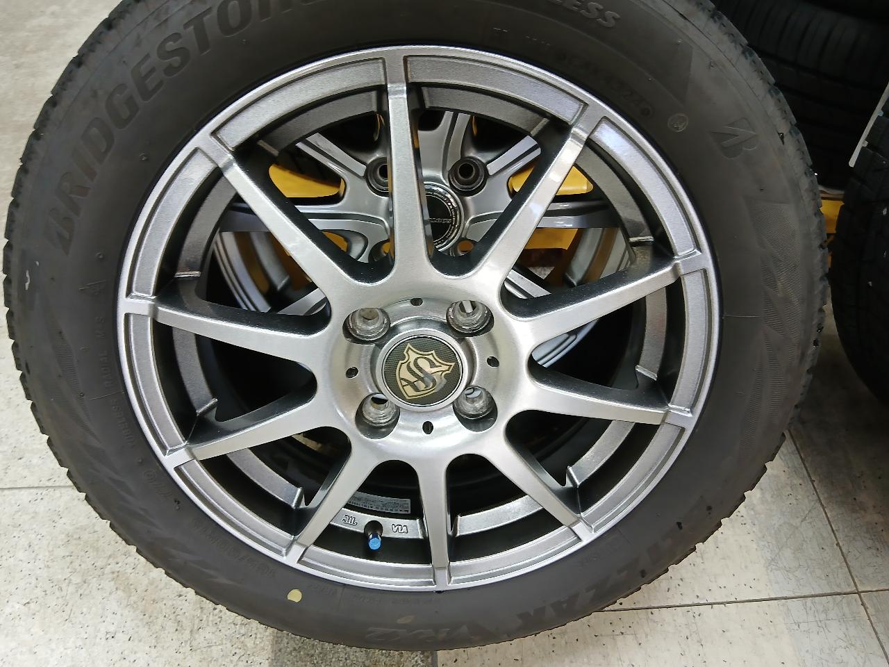 Lehrmeister STRANGER 10 spoke + BRIDGESTONE BLIZZAK VRX2