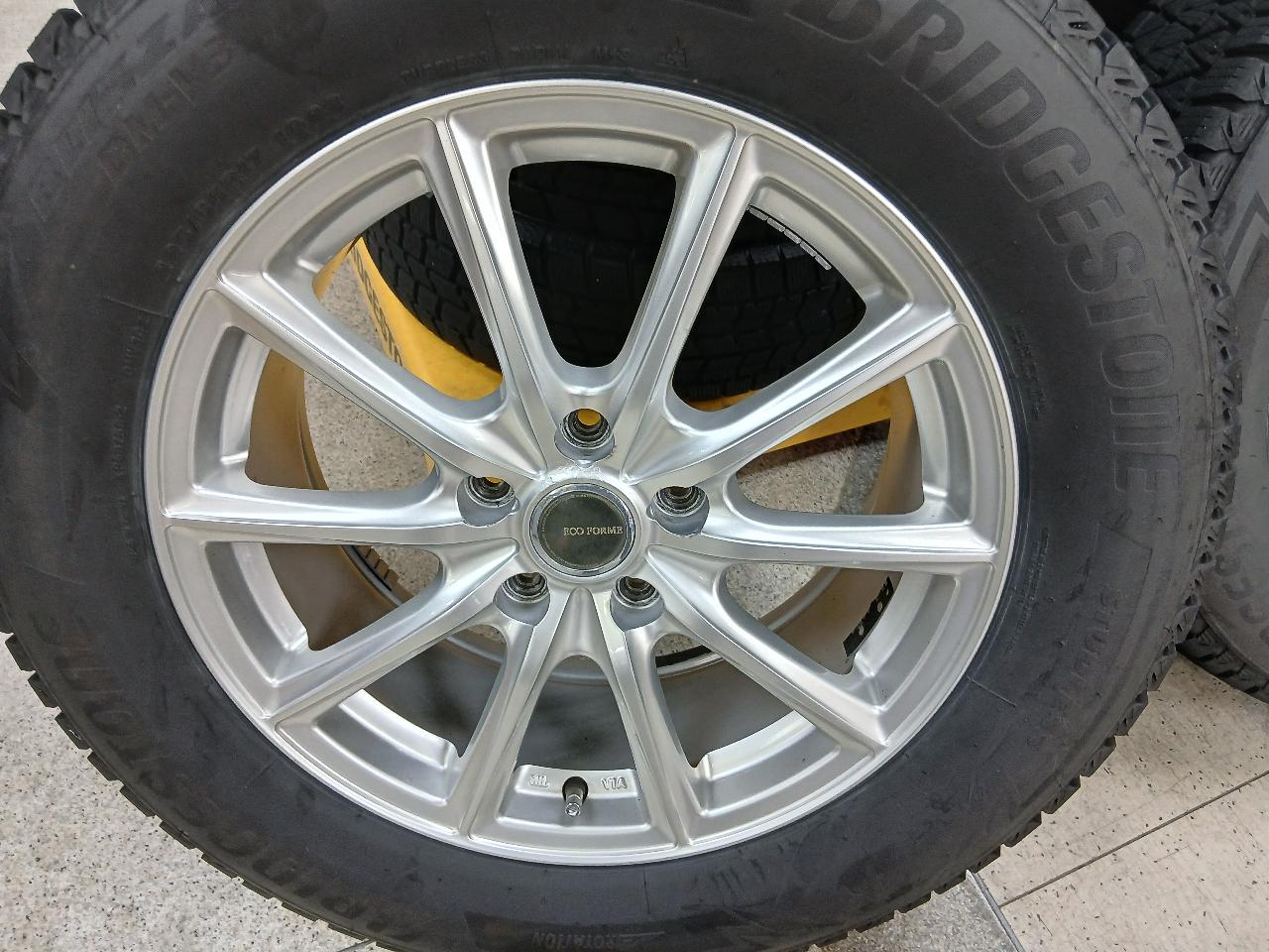 BRIDGESTONE ECO FORME SE-15 + BRIDGESTONE BLIZZAK DM-V3