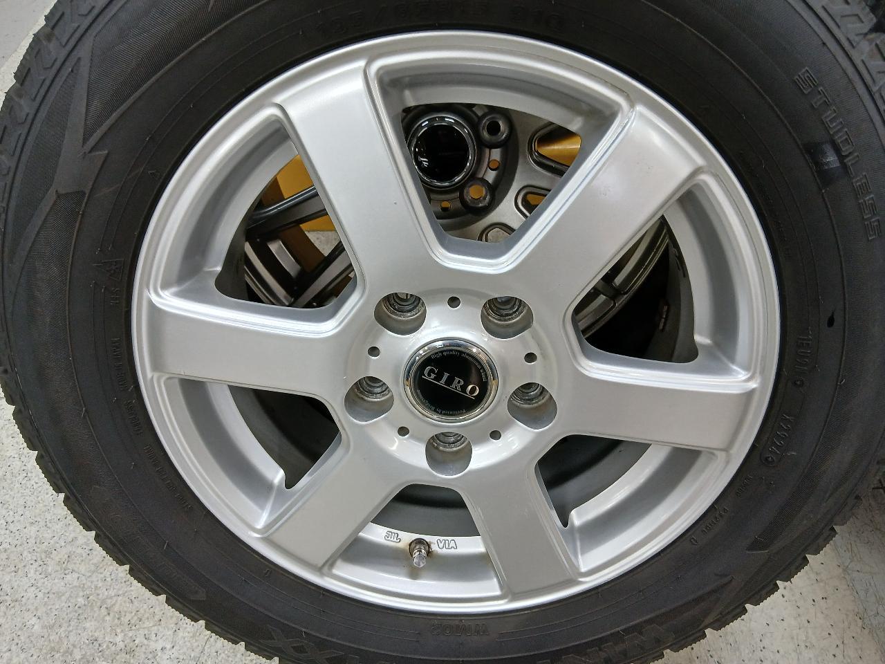BRIDGESTONE GIRO YT6 + DUNLOP WINTER MAXX WM02