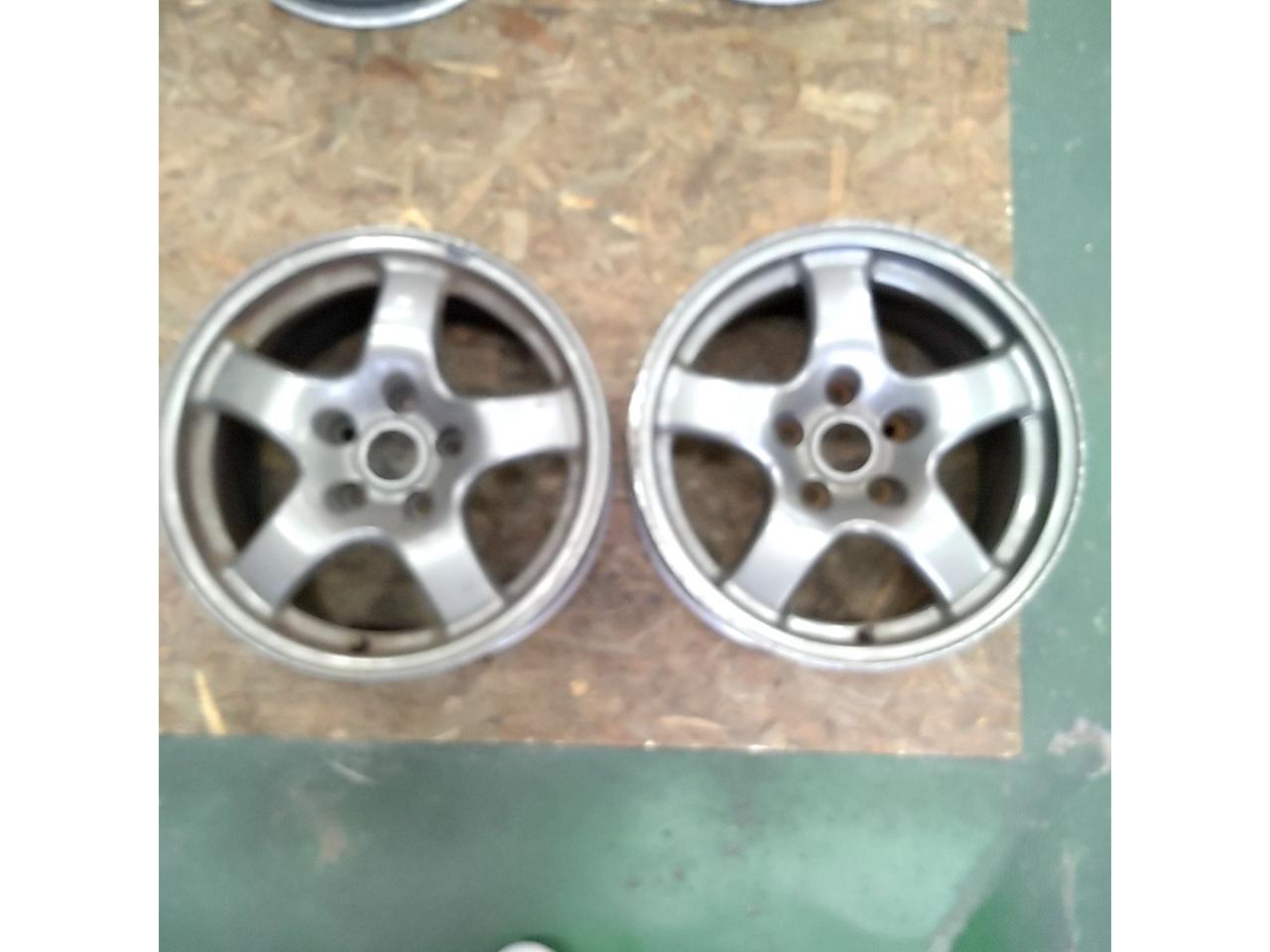 Nissan BNR32 Skyline GT-R Genuine wheels