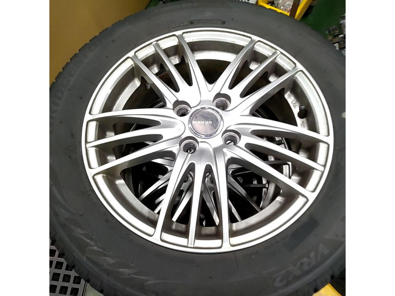 BRIDGESTONE ECO FORME SE-18 + BRIDGESTONE BLIZZAK VRX2