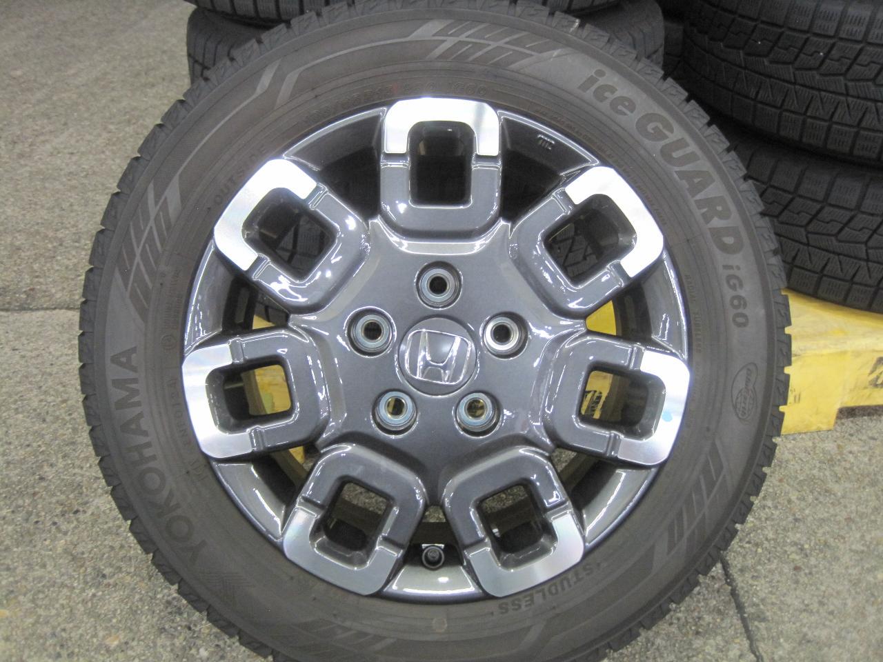 Honda original Freed Crosstar genuine wheels + YOKOHAMA iceGUARD iG60